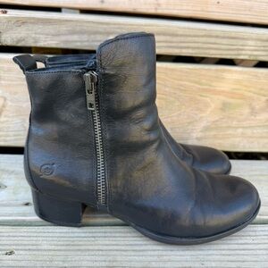 Born Black Ankle boots Leather Double Zipper Round Toe Block Stacked Heel 8.5